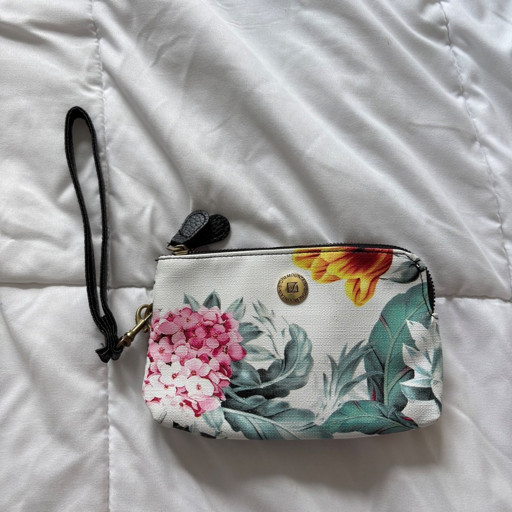 Stone Mountain Floral Double Zip Wristlet Wallet Pouch Pink Green Floral Dainty